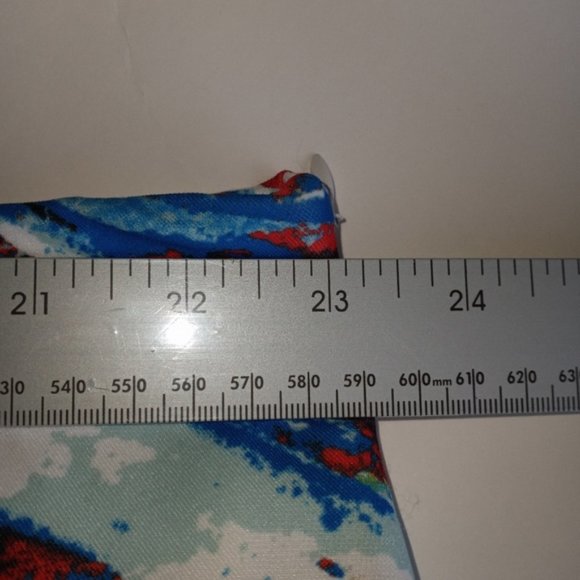 NWT Chelsea & Theodore Vivid Colors Abstract Scuba Skirt 3X - Picture 7 of 10